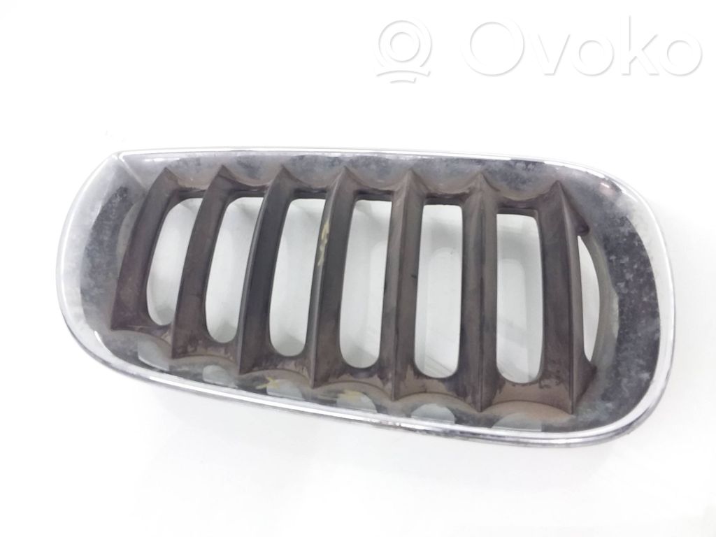 BMW X3 E83 Front bumper upper radiator grill 