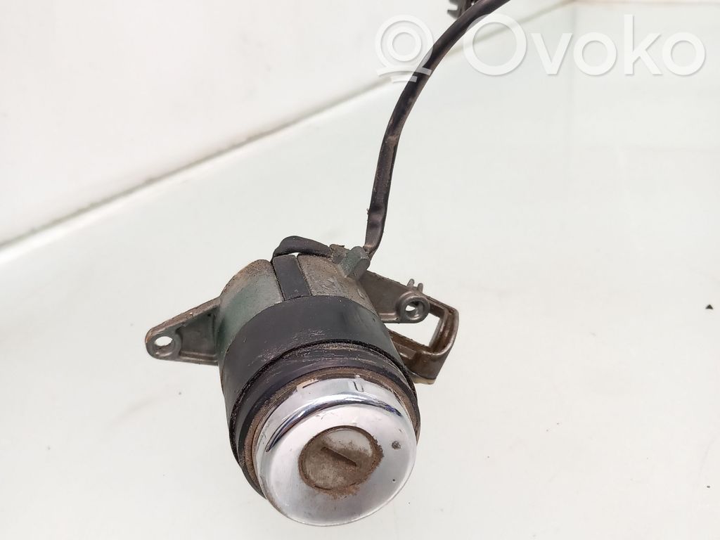 Audi 80 90 S2 B4 Serratura esterna portellone