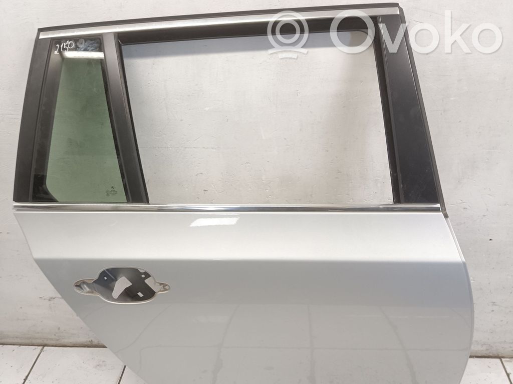 Rear door