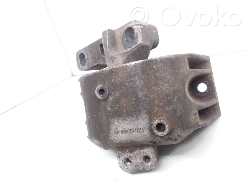 Volkswagen Golf IV Engine mount bracket 