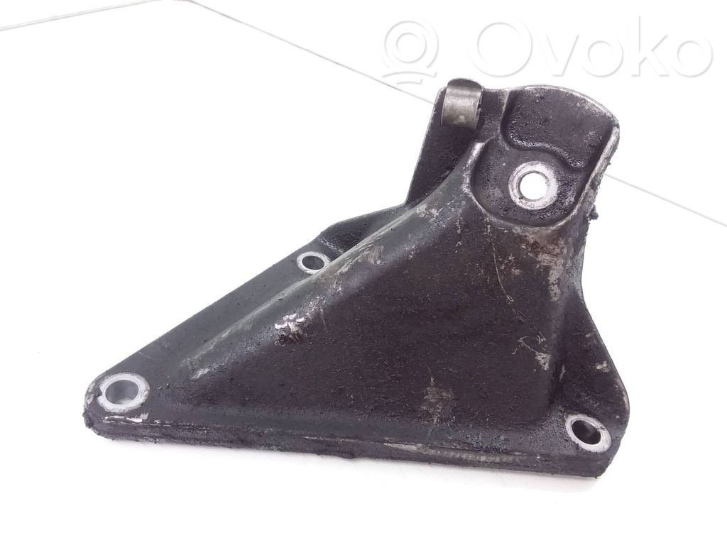 BMW 5 E60 E61 Engine mounting bracket 