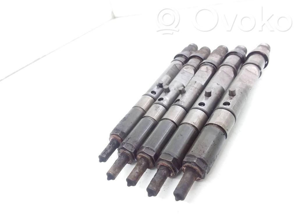 Injector combustibil   059130201F,0432133795