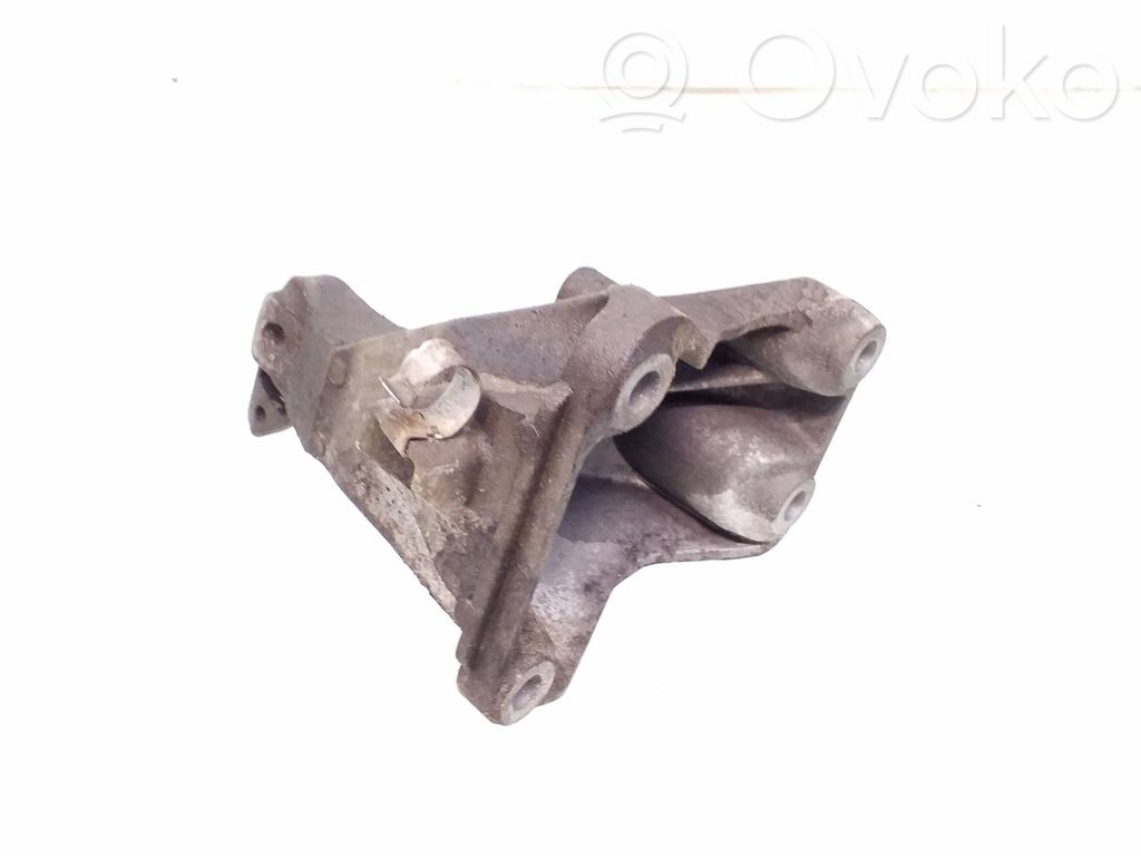 BMW 3 E90 E91 Engine mounting bracket 