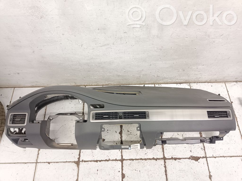 Volvo S80 Dashboard 