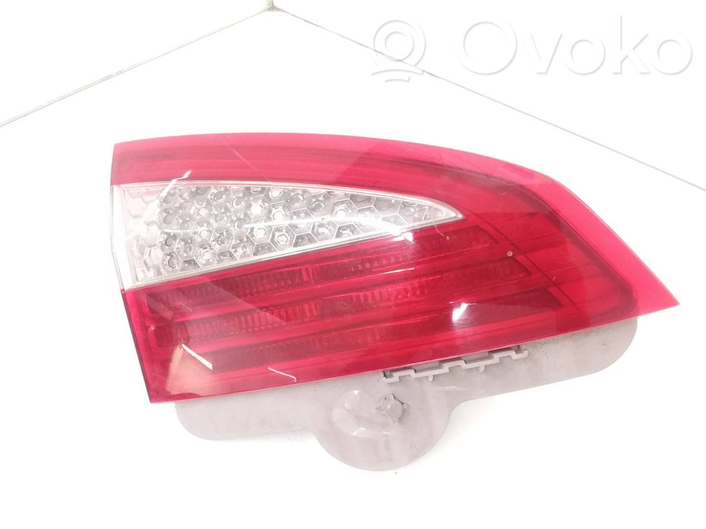 Ford Mondeo MK IV Luci posteriori del portellone del bagagliaio