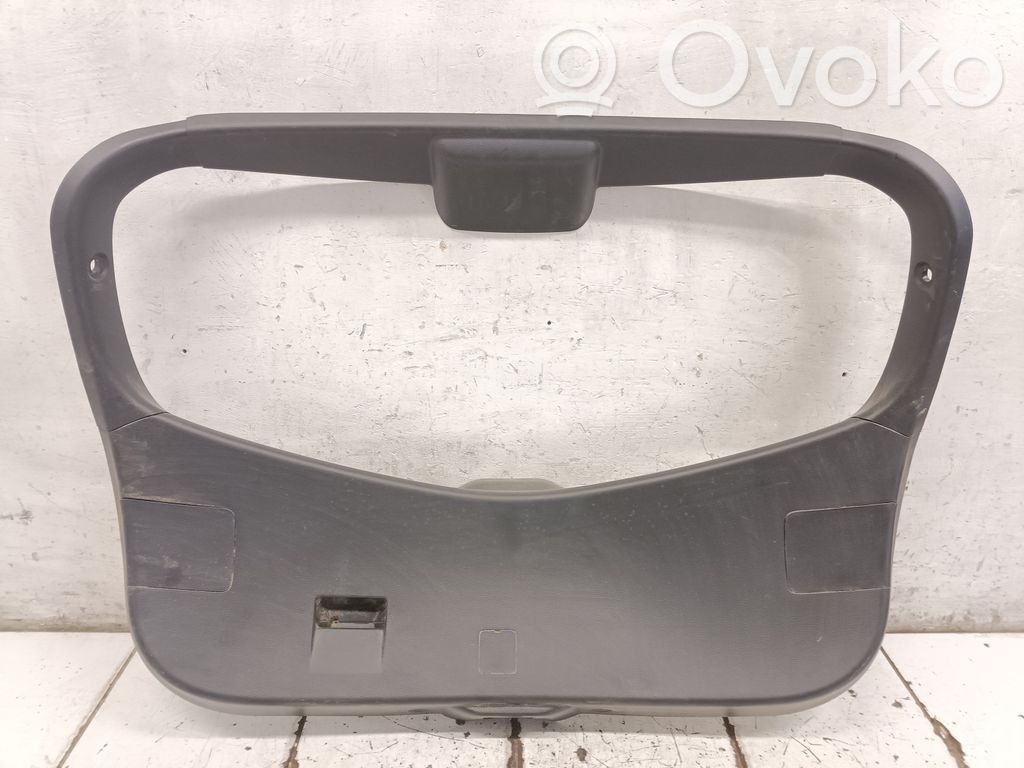 Tailgate trim   BBN968960,BBP168930