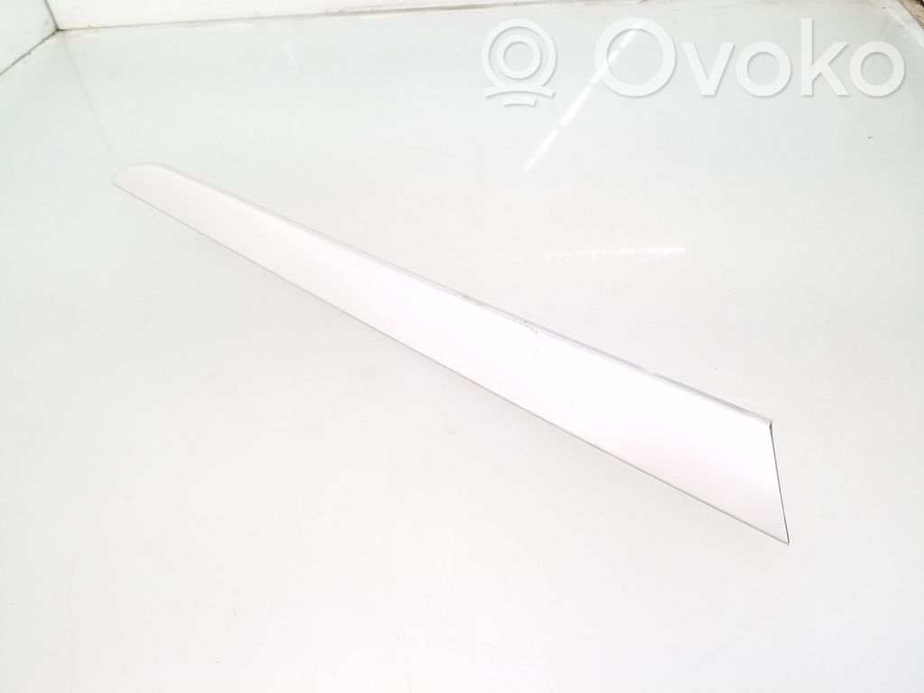 Audi A6 S6 C6 4F Listwa drzwi przednich 