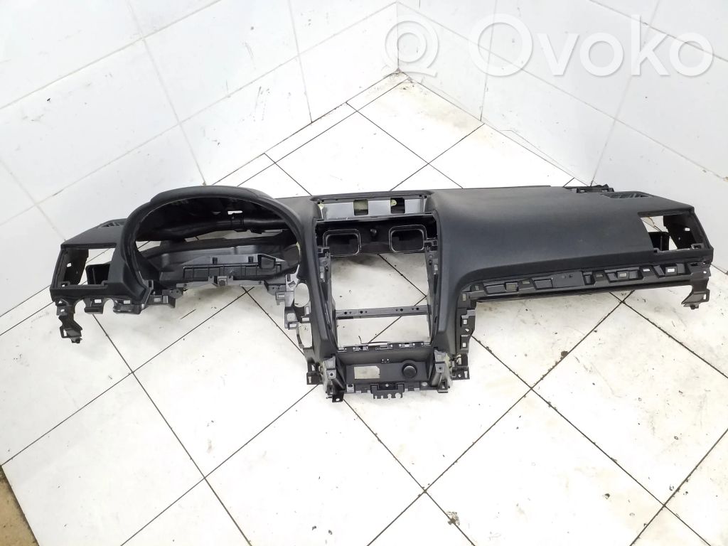 Panelis   66040FJ010,66100FJ130,66100FJ020,66100FJ110,HU15Y135112,S16600420