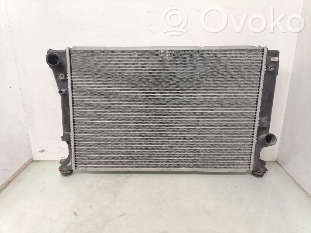 Toyota Avensis T250 Radiator lichid răcire 