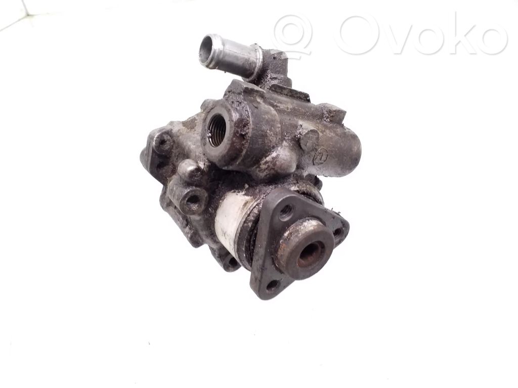 Audi A6 S6 C5 4B Power steering pump 