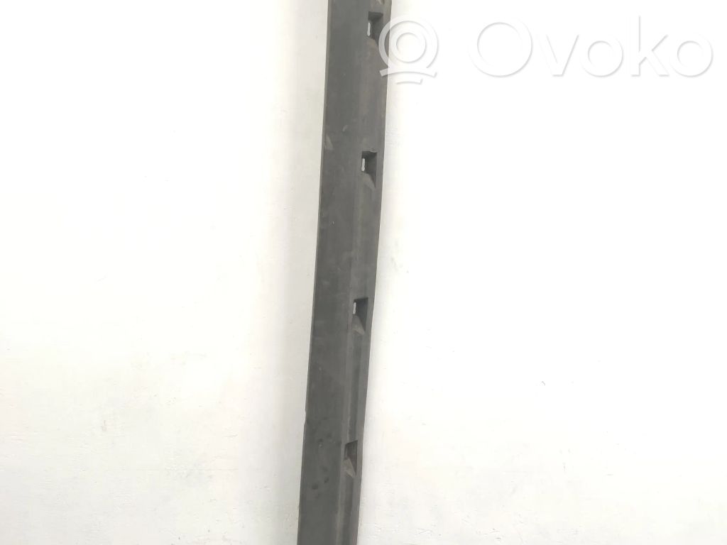 Próg   3C0853856B