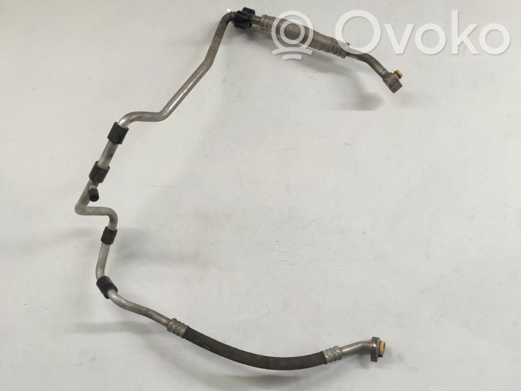 Volkswagen PASSAT B6 Ilmastointilaitteen putki (A/C) 