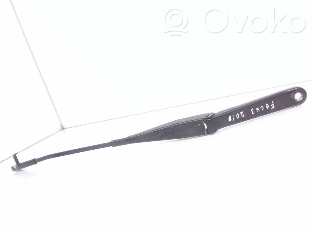 Ford Focus Front wiper blade arm 