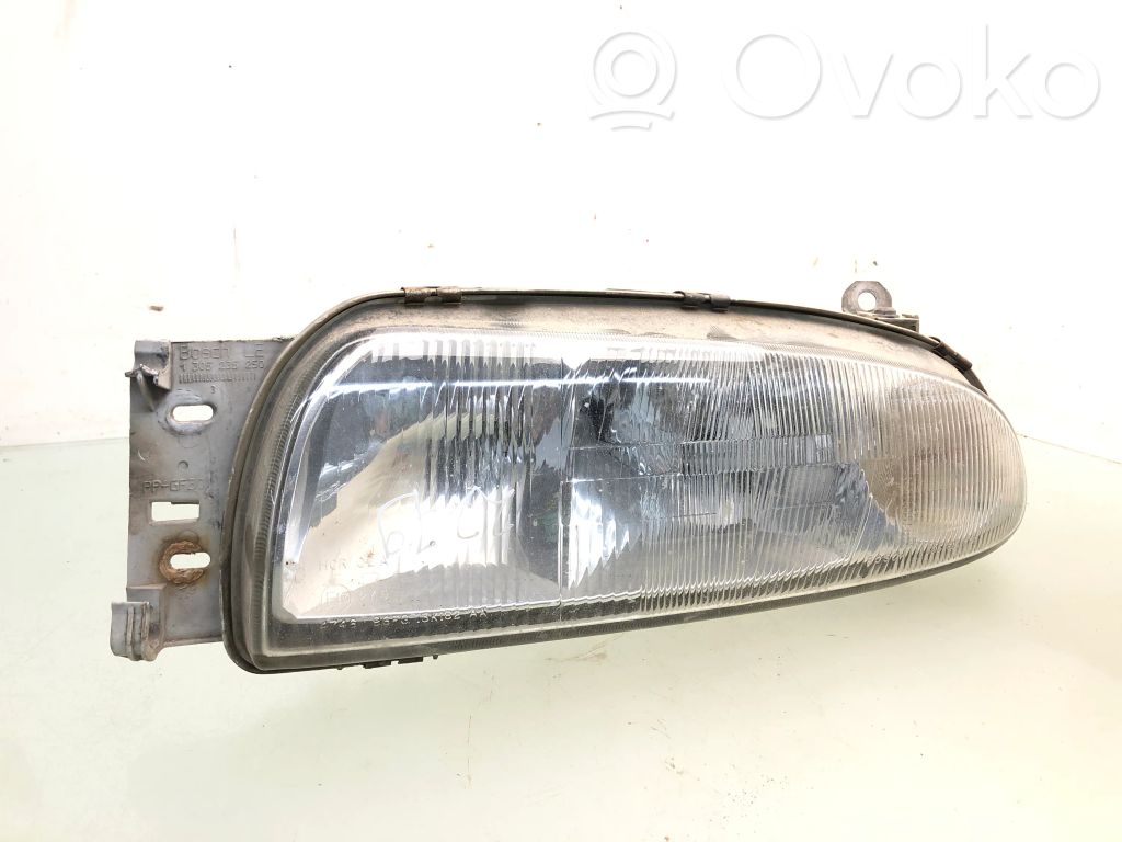 Ford Fiesta Headlight/headlamp 
