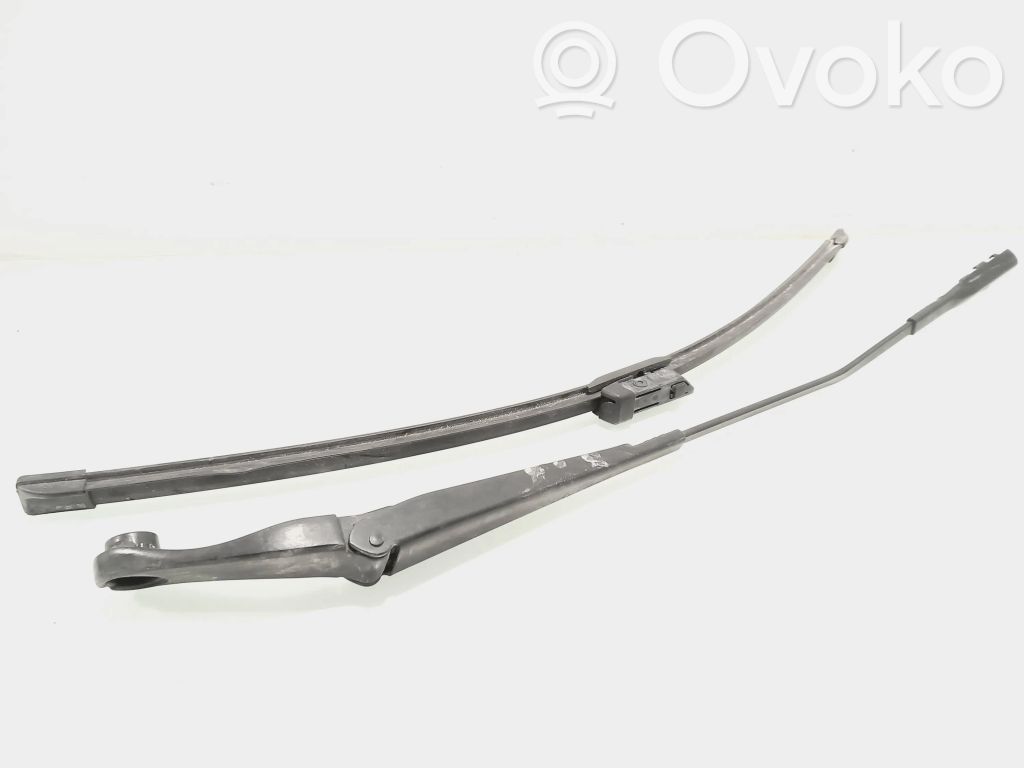 Audi A4 S4 B8 8K Braccio della spazzola tergicristallo anteriore