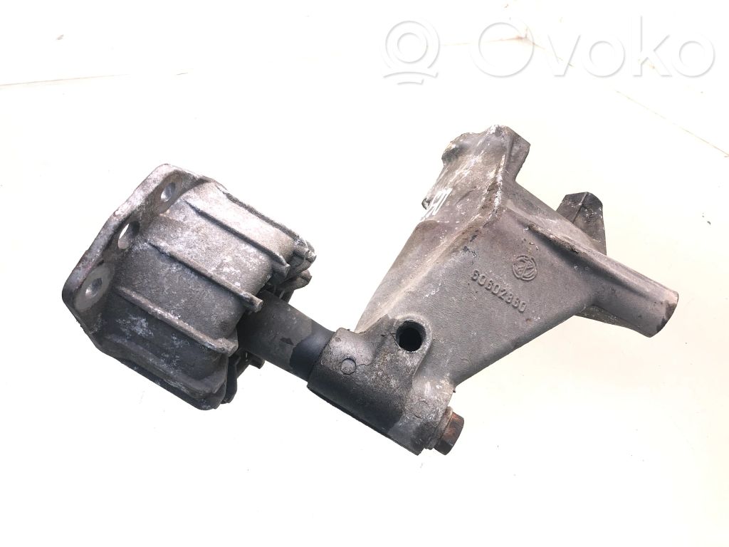 Alfa Romeo 147 Engine mounting bracket 