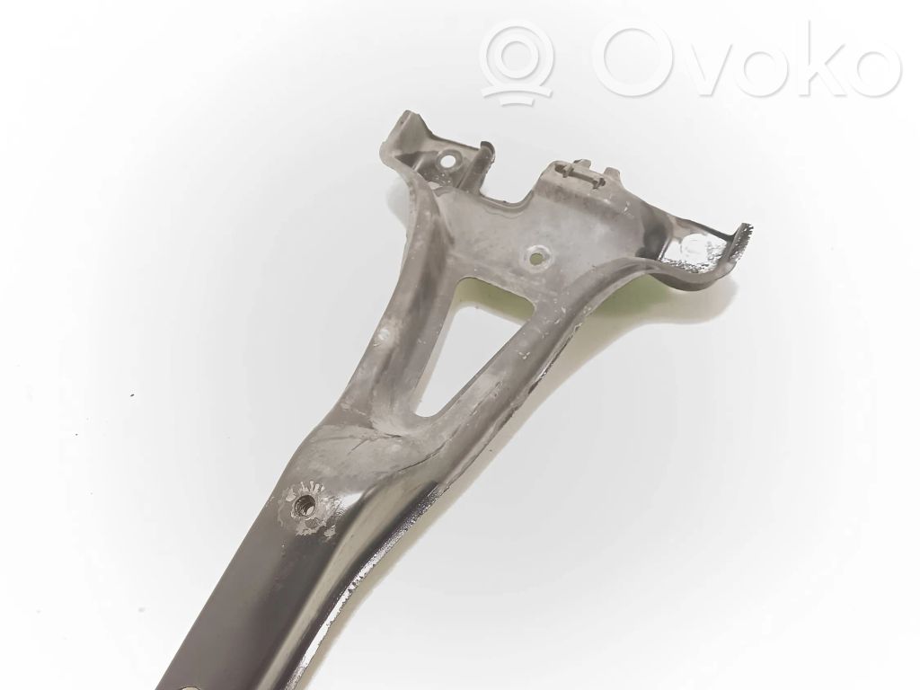 Volkswagen Golf IV Radiator mount bracket 
