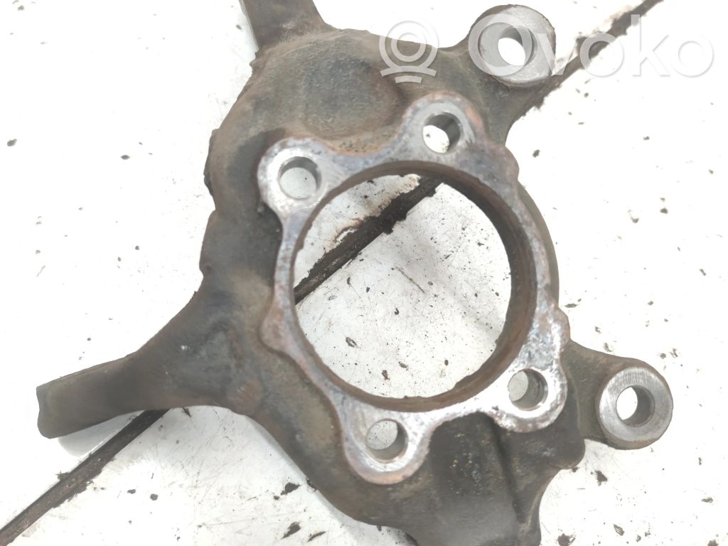 Nissan Juke I F15 Achsschenkel vorne 