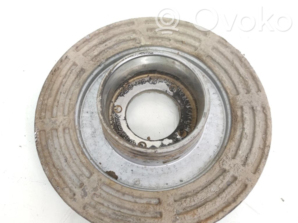 Volkswagen Transporter - Caravelle T5 Coil spring mount 