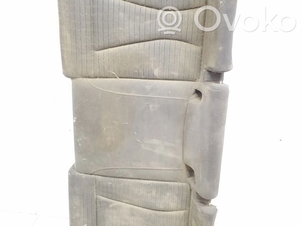 Takaistuin   8V0885375K
