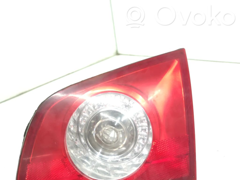 Volkswagen PASSAT B6 Luci posteriori del portellone del bagagliaio 