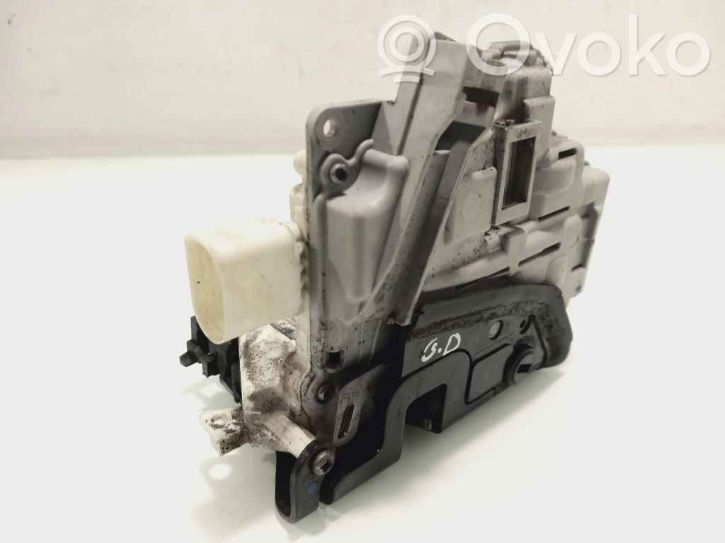 Volkswagen PASSAT B7 Serratura portiera posteriore