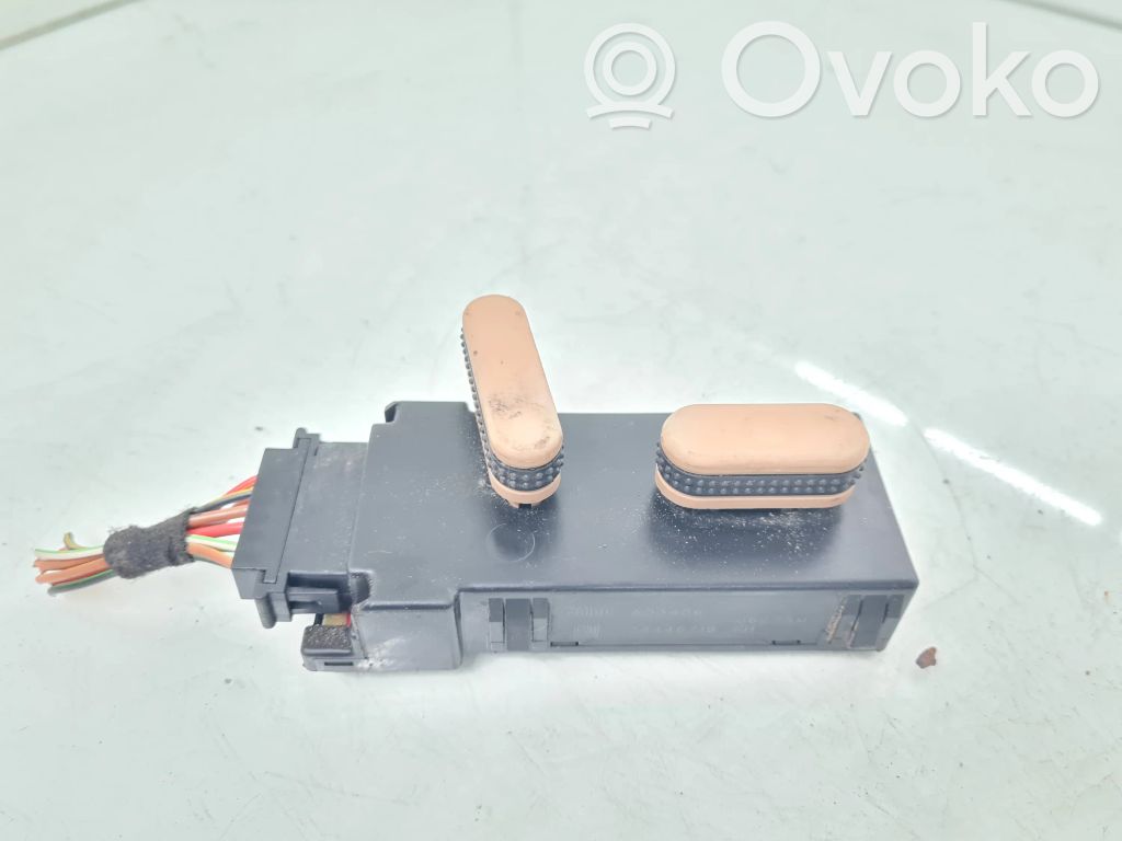 Opel Vectra C Seat control switch 