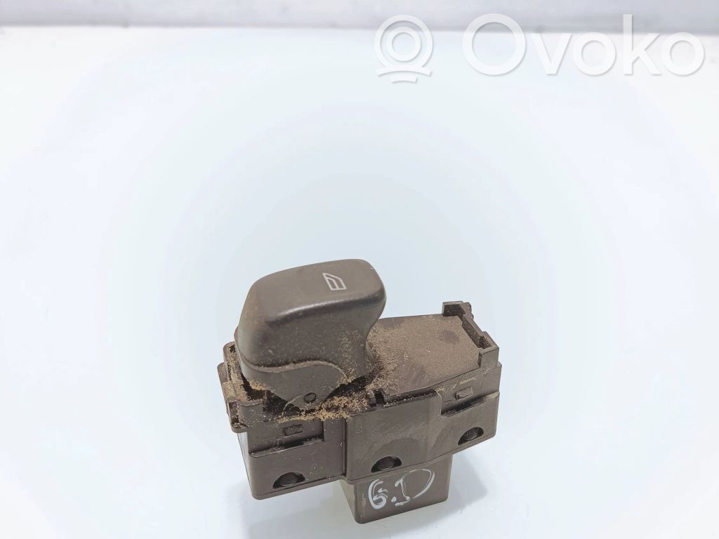 Interrupteur commade lève-vitre   30658696,5586N3RUA,03120700