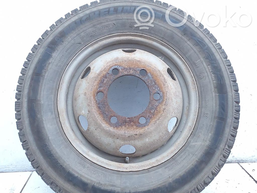 R16 plieninis štampuotas ratlankis (-iai)   61653,MICHELIN,AGILIS,20575R16C