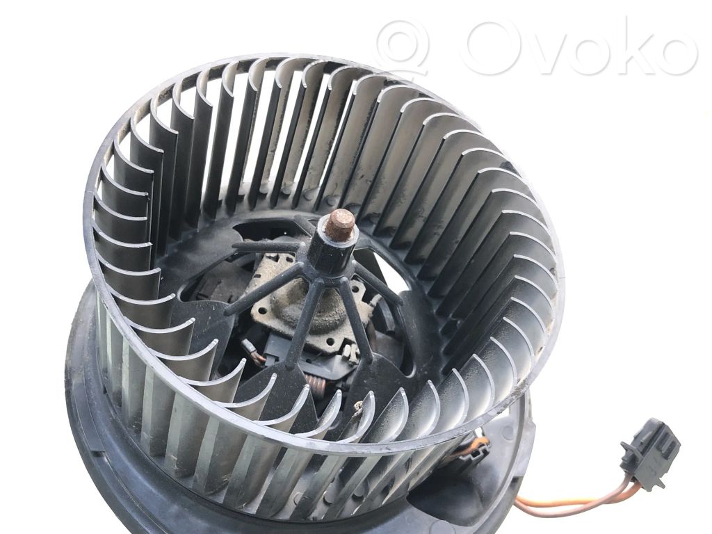 Ventilator aerotermă   3C1820015J