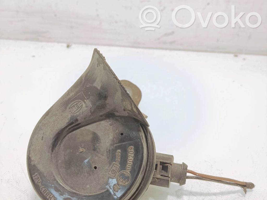 Volkswagen PASSAT B6 Horn signal 