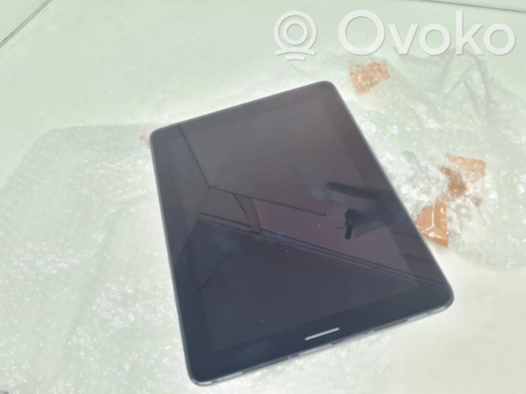Polestar 2 Screen/display/small screen 