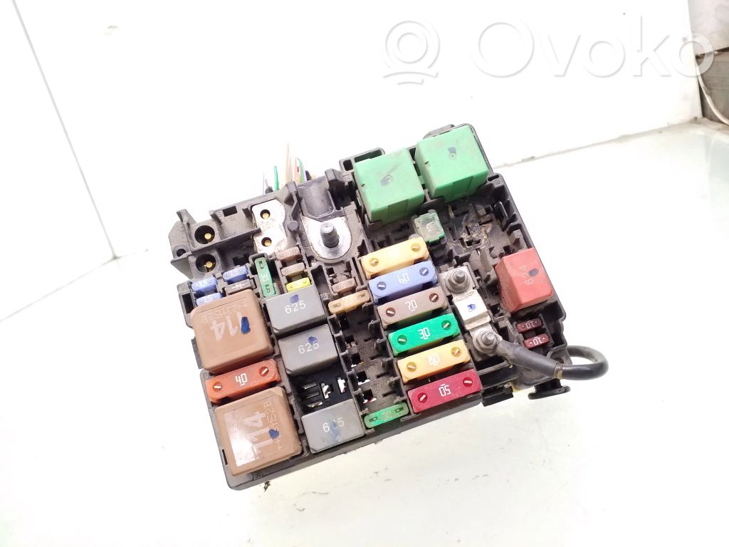 Opel Corsa F Fuse module 
