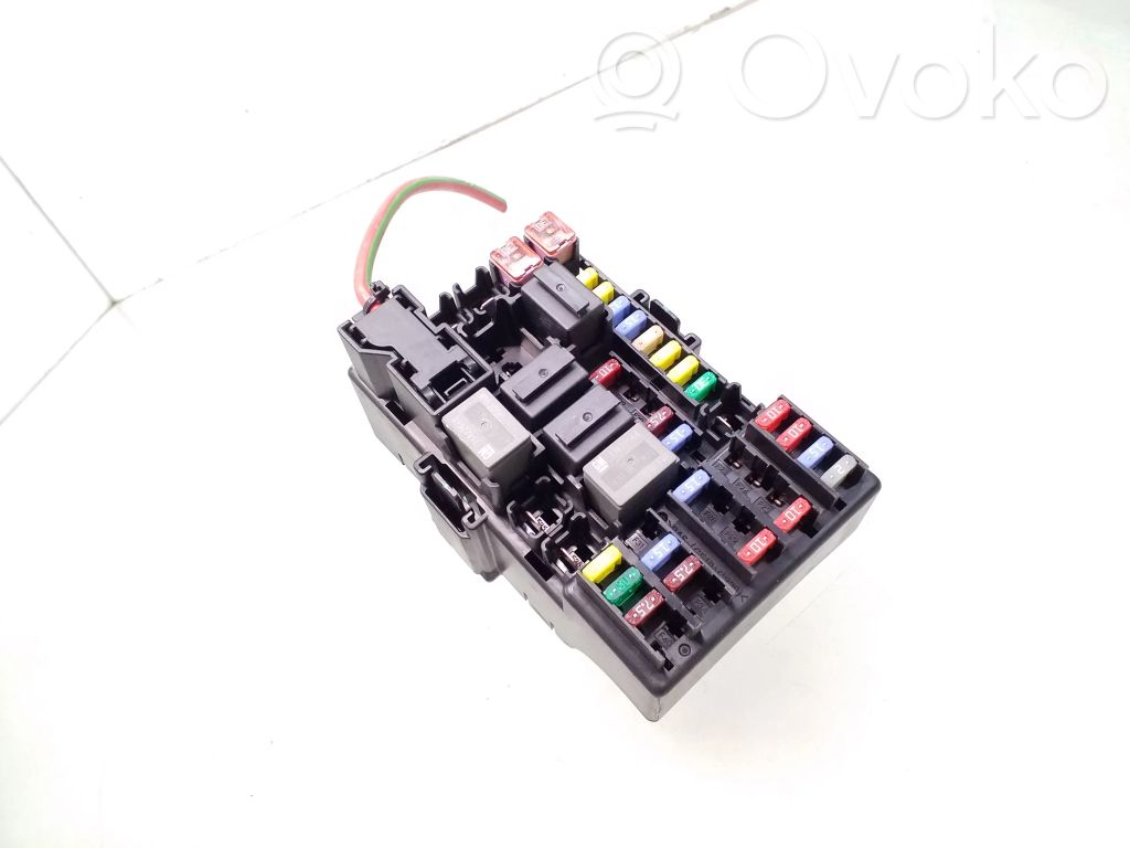 Fuse module   2B0Z4010F,13266316,13422668