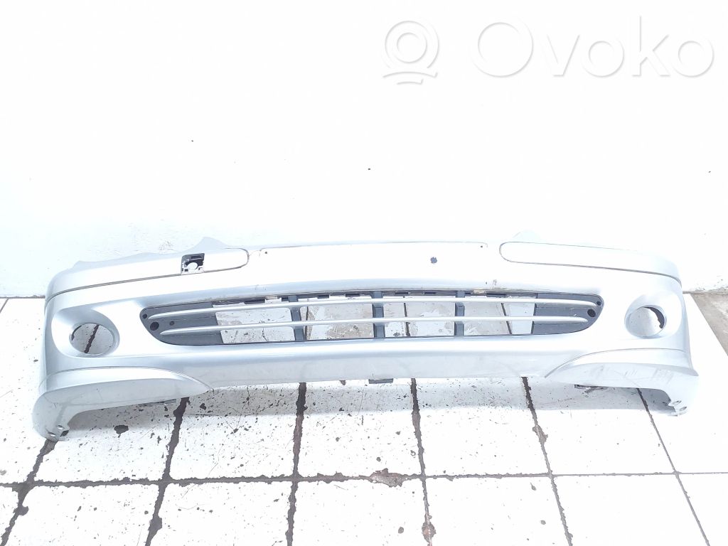 Mercedes-Benz C W203 Zderzak przedni 