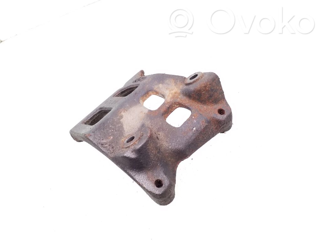 Toyota Corolla E120 E130 A/C compressor mount bracket 