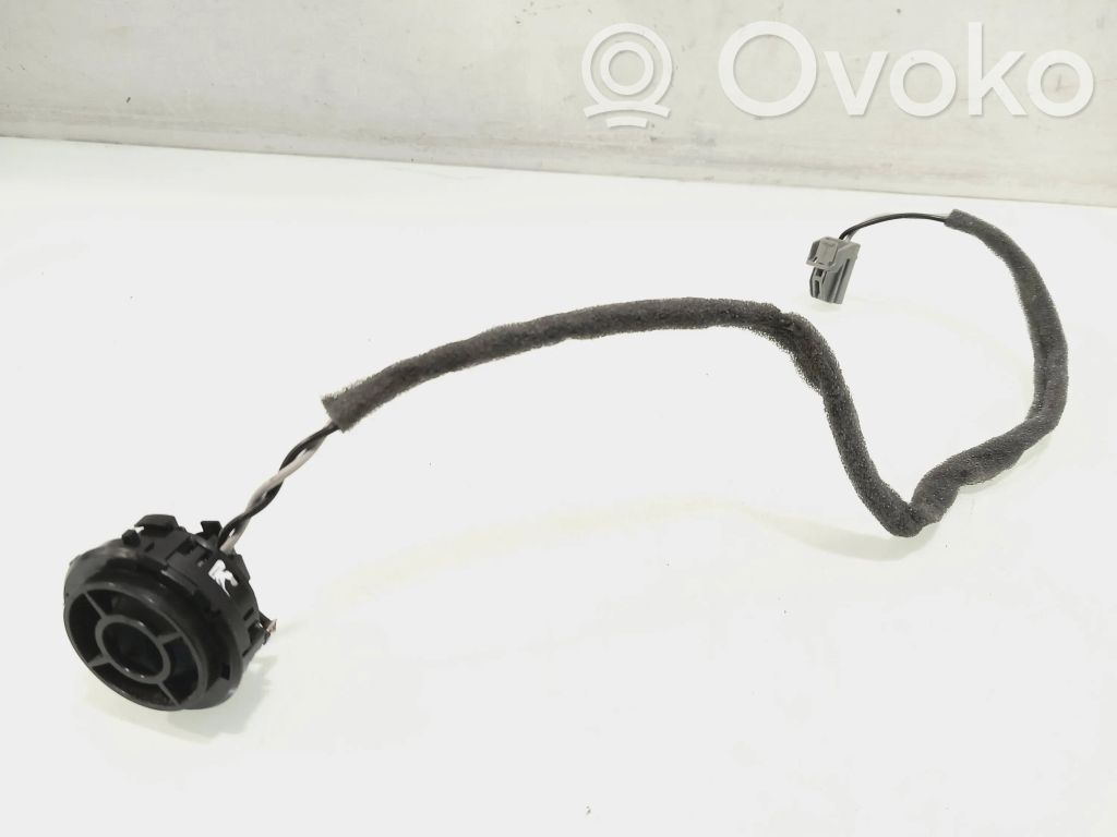 Ford Fiesta Front door high frequency speaker 