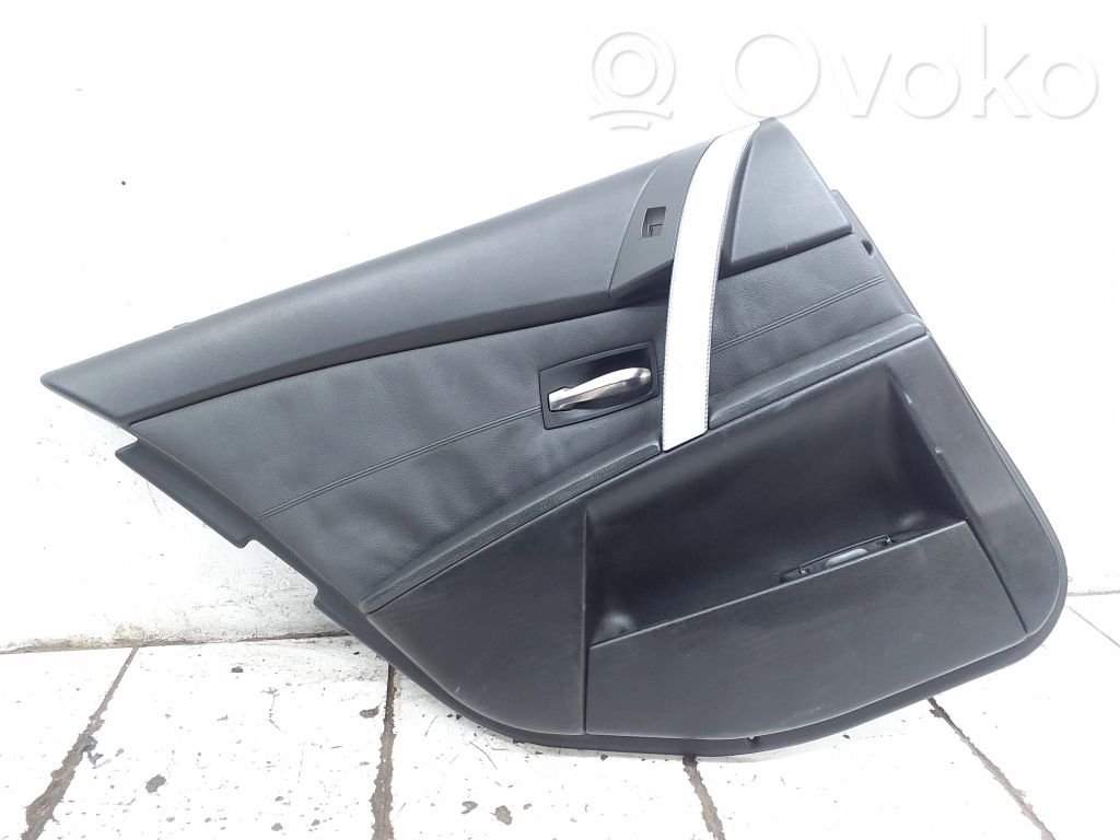 BMW 5 E60 E61 Apmušimas galinių durų (obšifke) 
