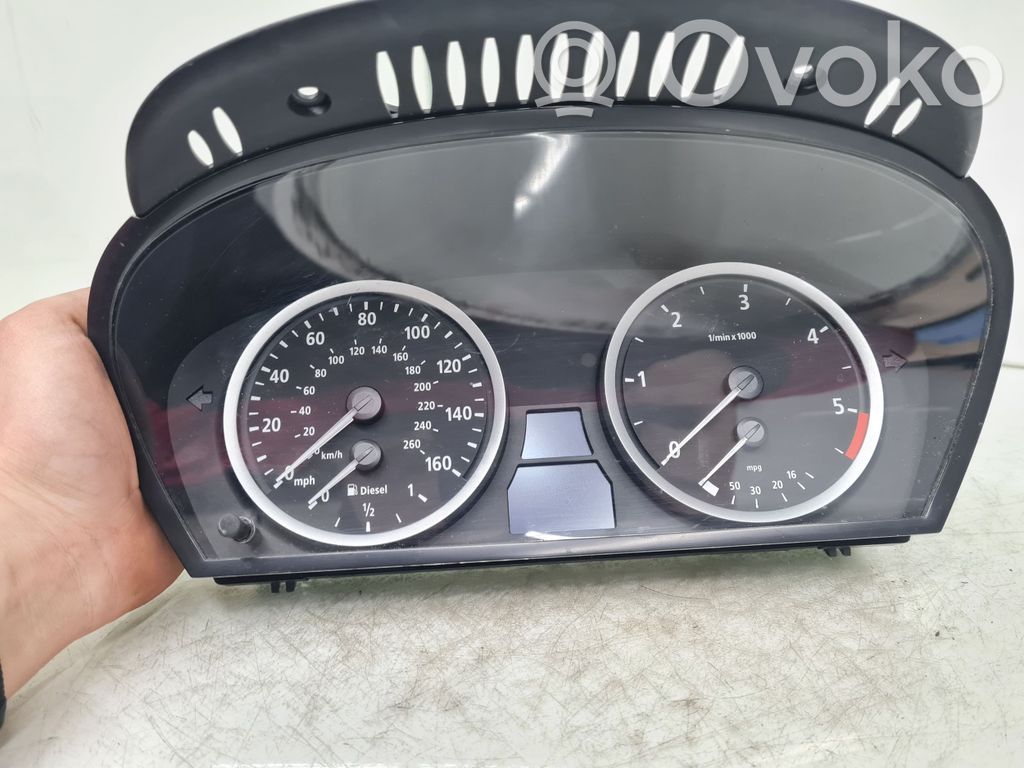 BMW 5 E60 E61 Spidometrs (instrumentu panelī) 