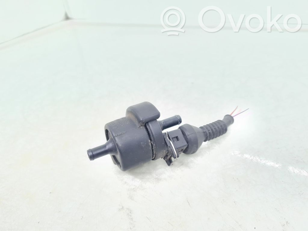 Válvula de vacío   058133459