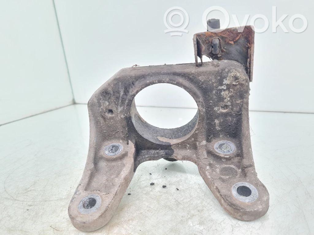 Opel Vivaro Suport motor 