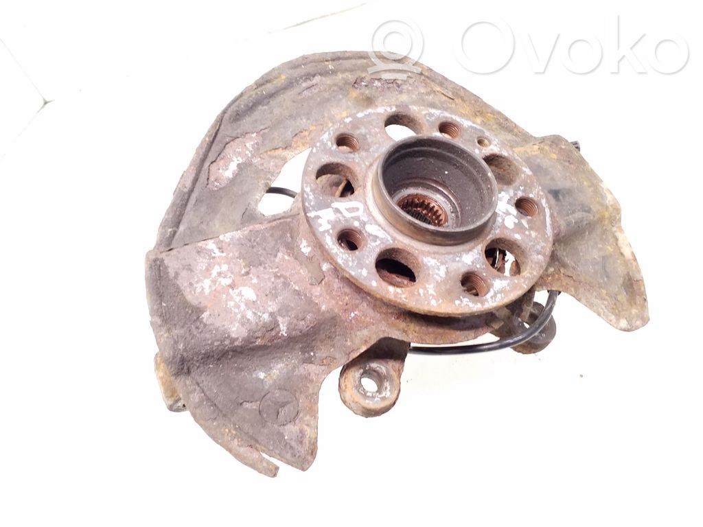 Mercedes-Benz B W245 Front wheel hub spindle knuckle 