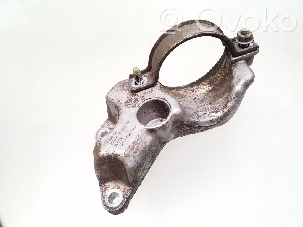 Ford Fiesta Staffa del cuscinetto di supporto dell’albero di trasmissione 