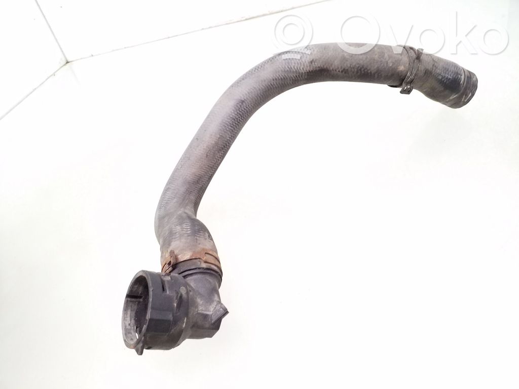 Volkswagen PASSAT B6 Conductă/furtun lichid de răcire motor 