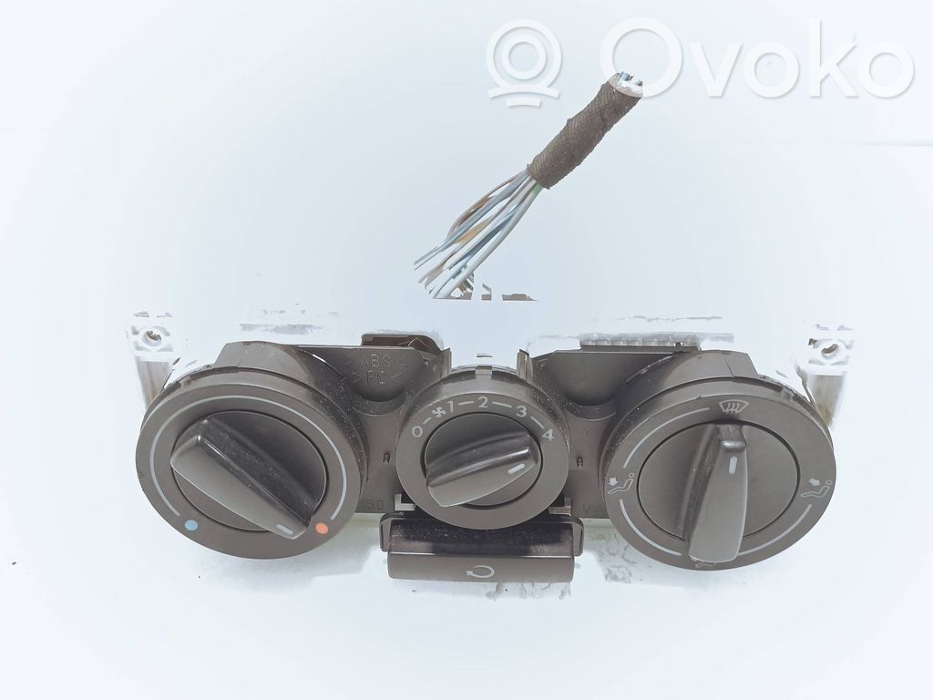 Volkswagen Golf IV Panel klimatyzacji 