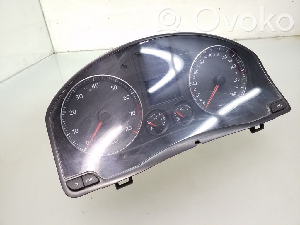 Volkswagen Golf Plus Speedometer (instrument cluster) 