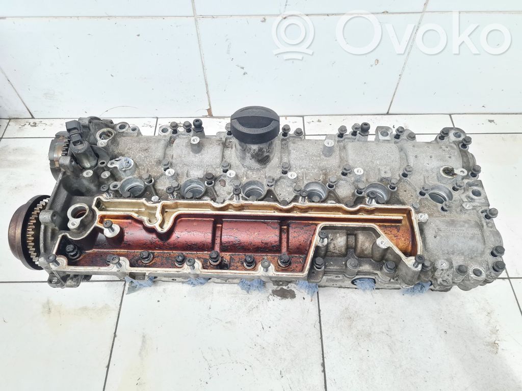 Volvo XC70 Engine head 