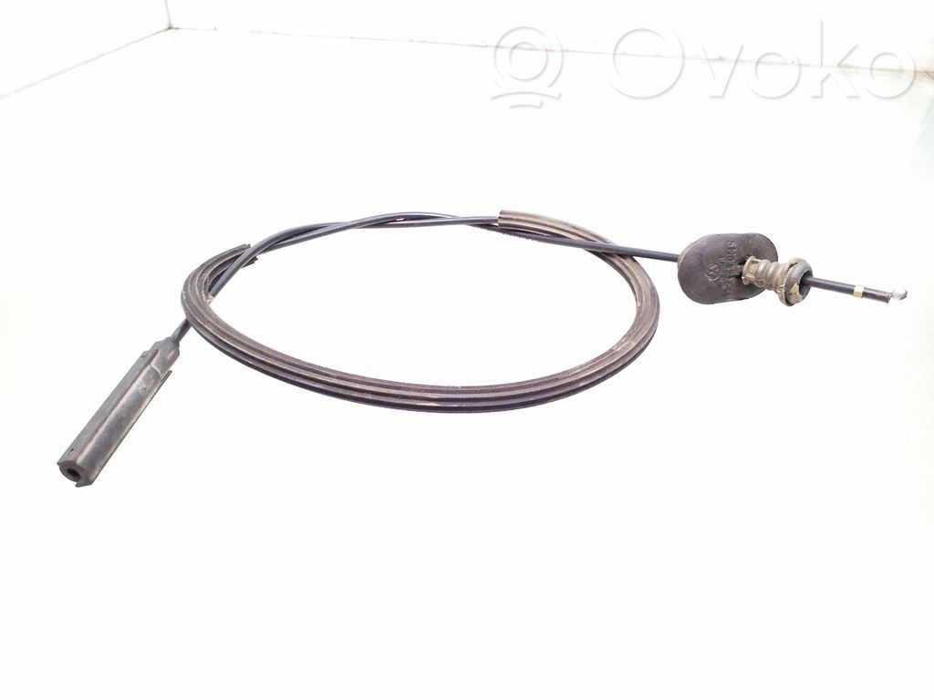 Système poignée, câble pour serrure de capot   5M0823535