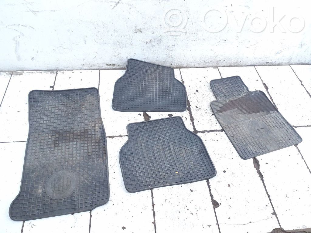 BMW 3 E46 Kilimėlių komplektas 