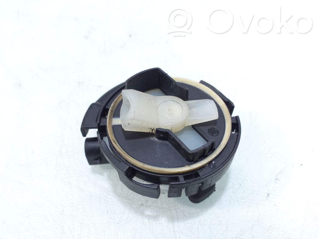 Volkswagen PASSAT B7 Sensore d’urto/d'impatto apertura airbag